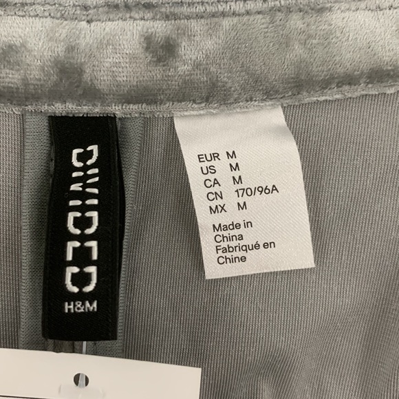 H & M Gray NWT Crushed Velvet Jacket size M - Picture 11 of 17